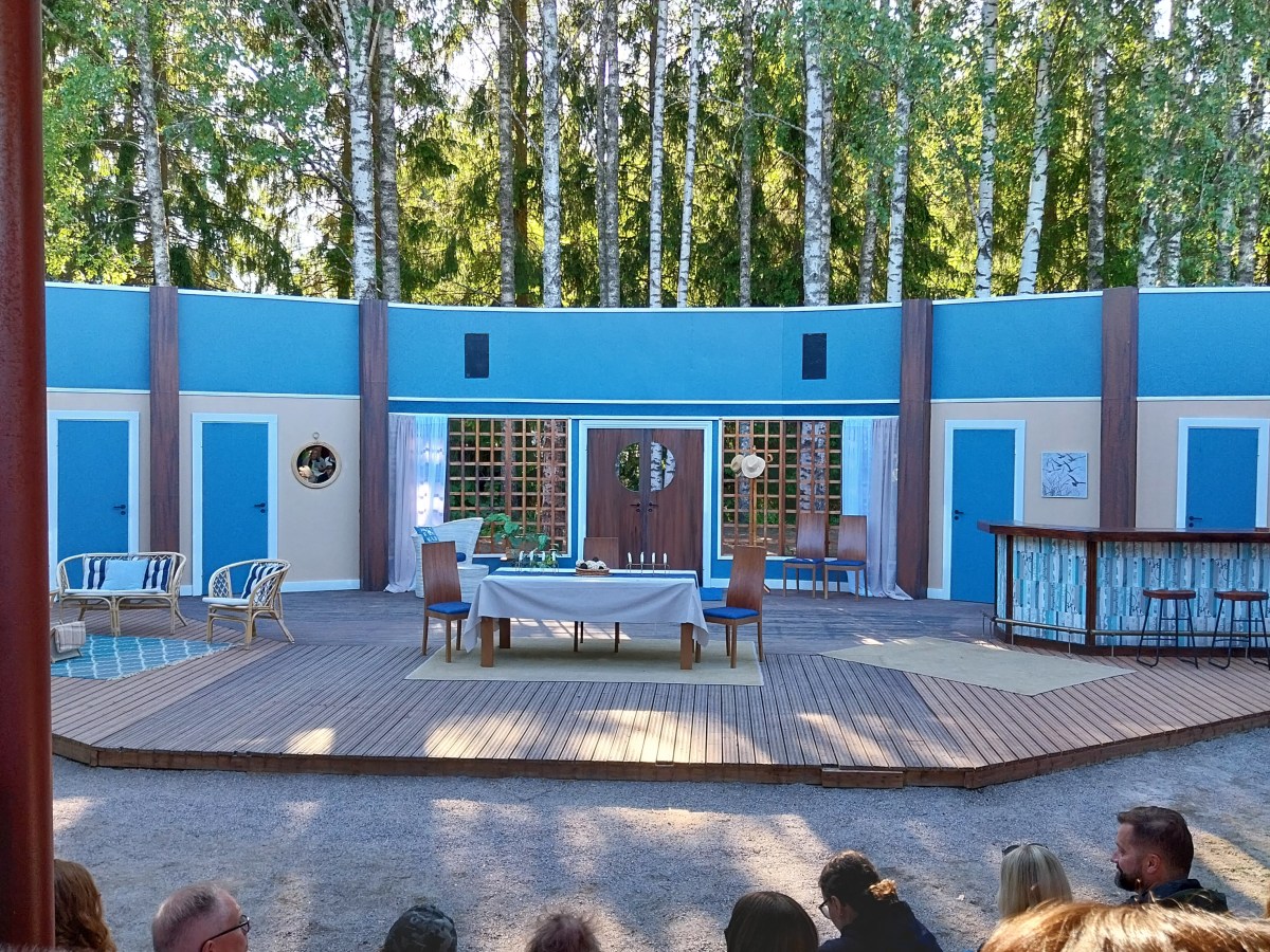 Teatteriarvio: Kesän kesäteatterit